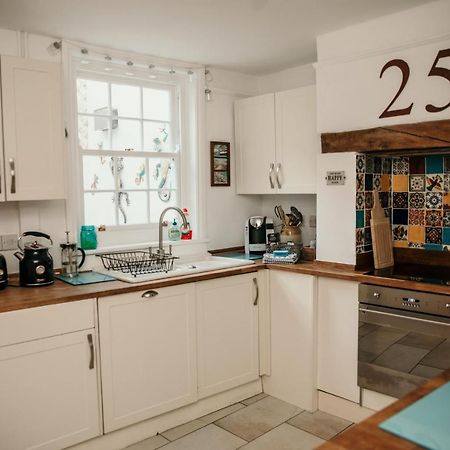 Charming 3 Bedroom Townhouse Уэймут Экстерьер фото